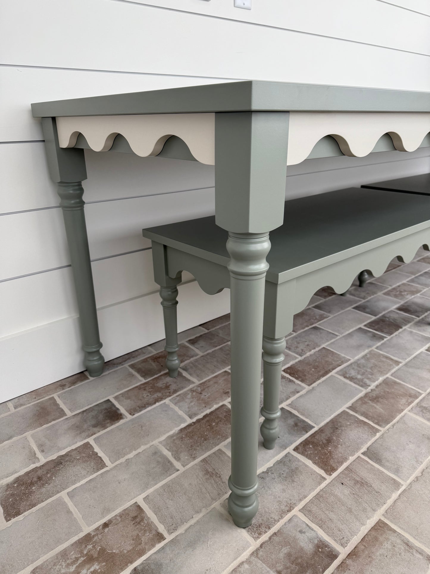 The Grace Collection Dining Table